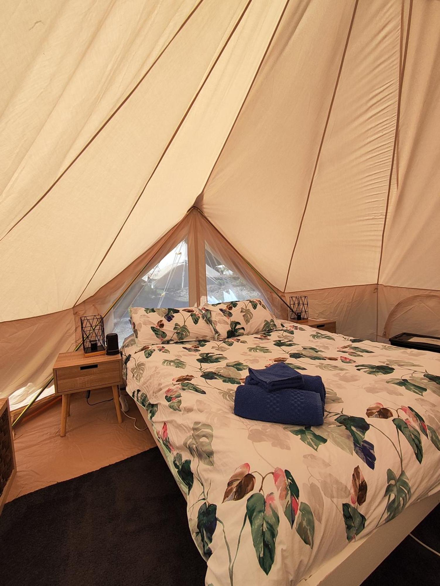 Glamping At Zeehan Bush Camp المظهر الخارجي الصورة